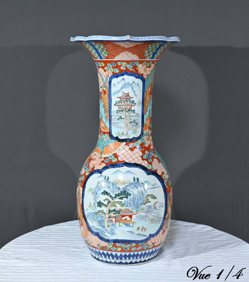 Important Arita Vase, Meiji era, Japan – Late 19th century