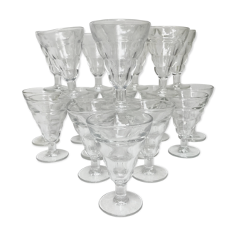 Verre à pied ancien