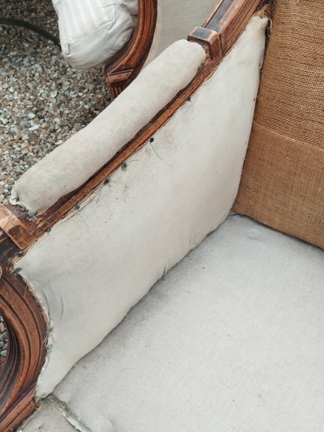 Paire de fauteuils anciens style louis xvi