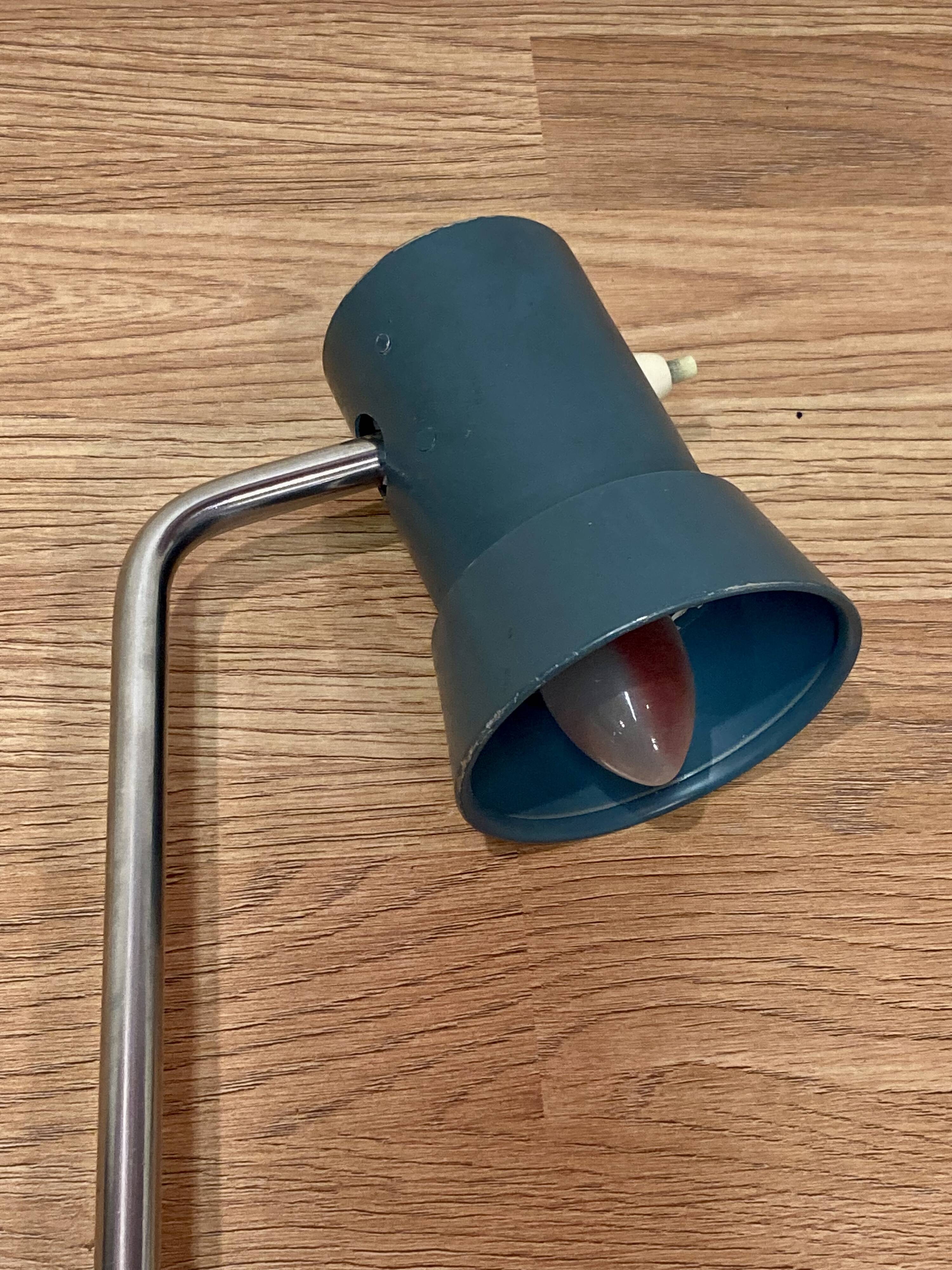 Large modular industrial lamp from the 1950s.