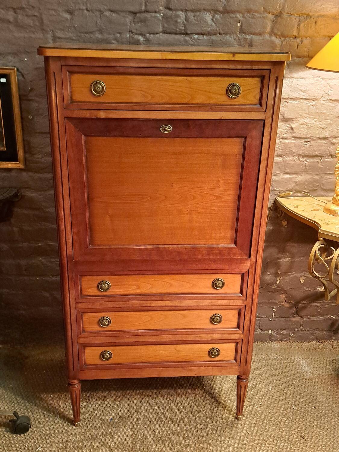 Secrétaire style Louis XVI en merisier