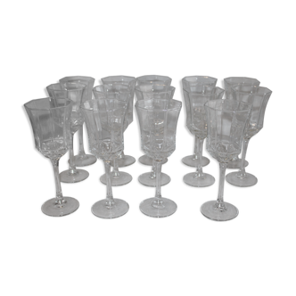 14 Vintage Octime wine glasses