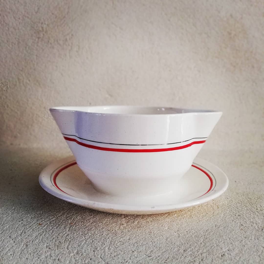 Badonviller Sauceboat