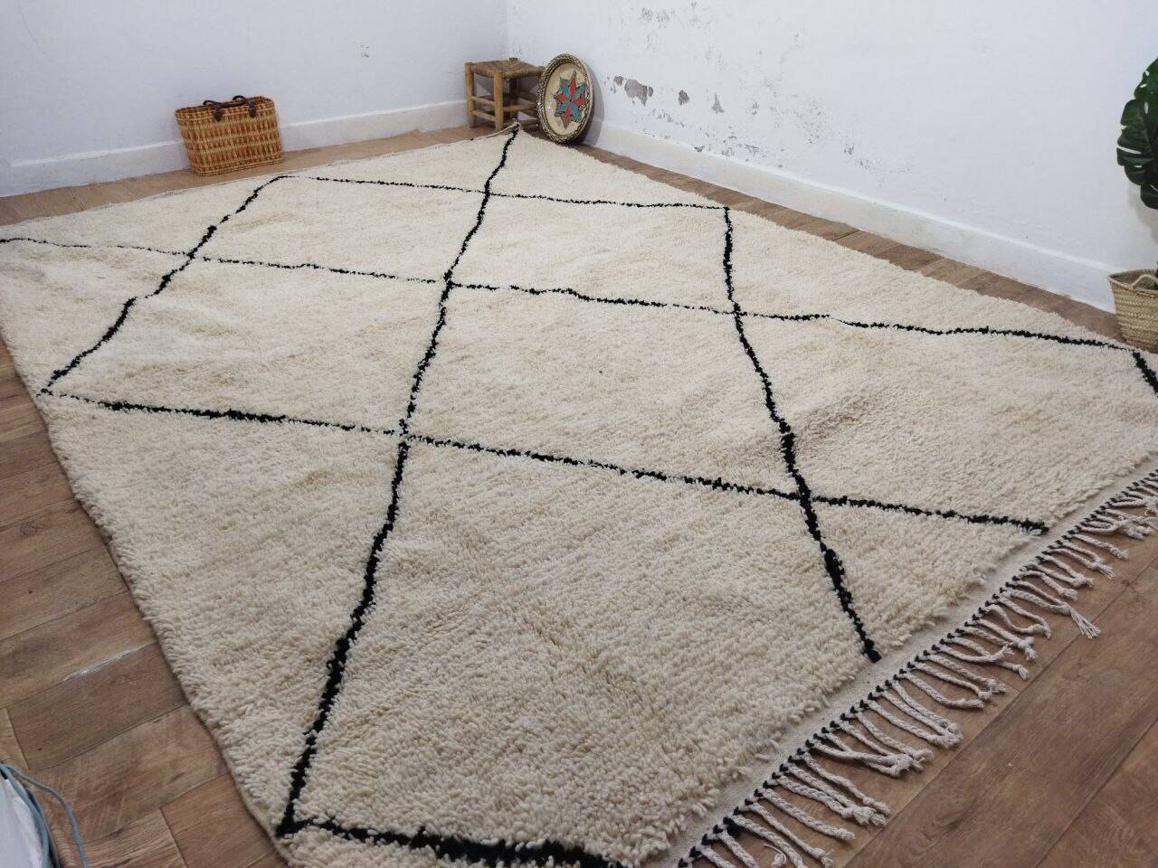 Azilal Berber rug in handmade wool 335 X 250 CM