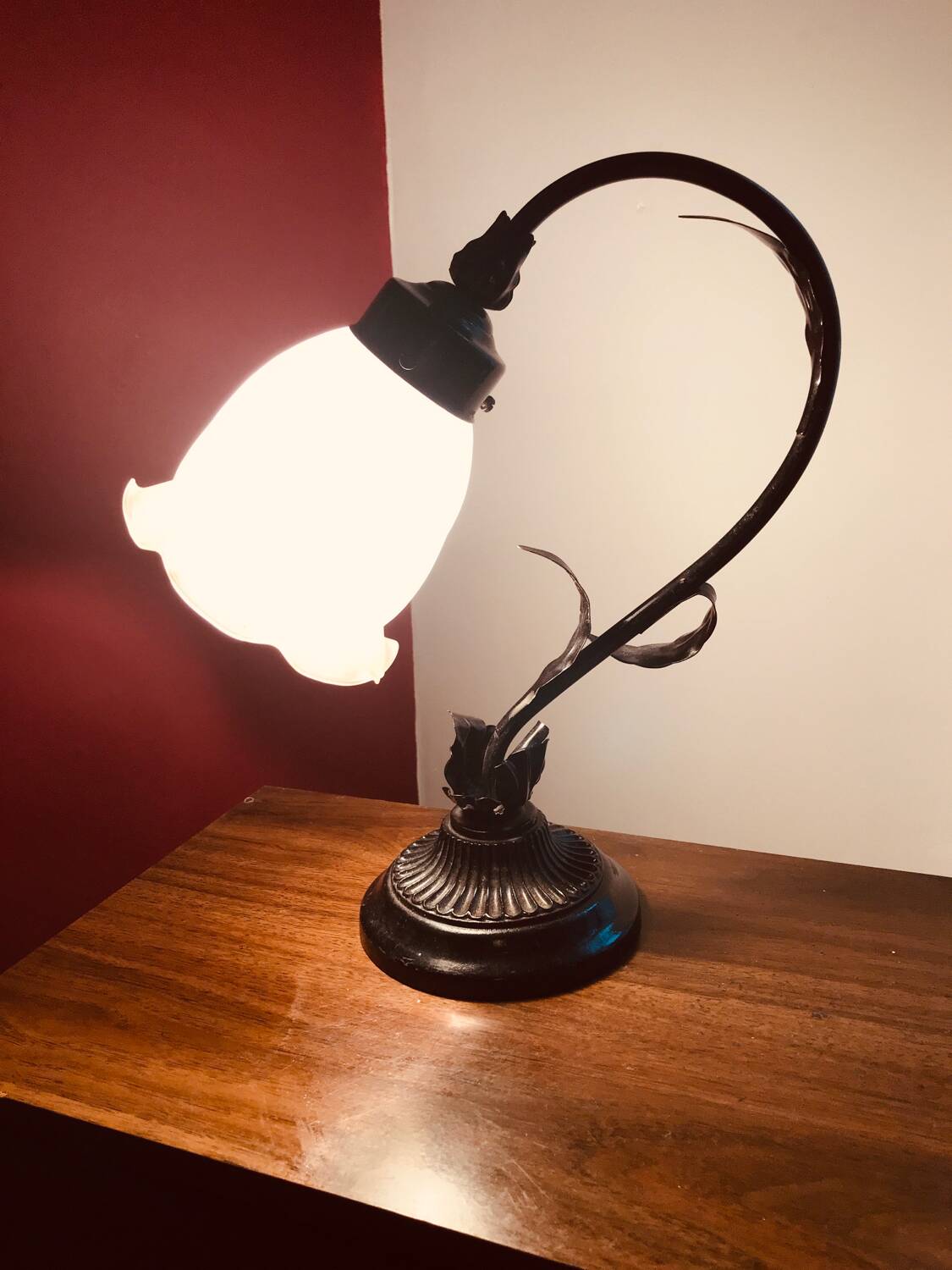Lampe fleur en tôle, années 50