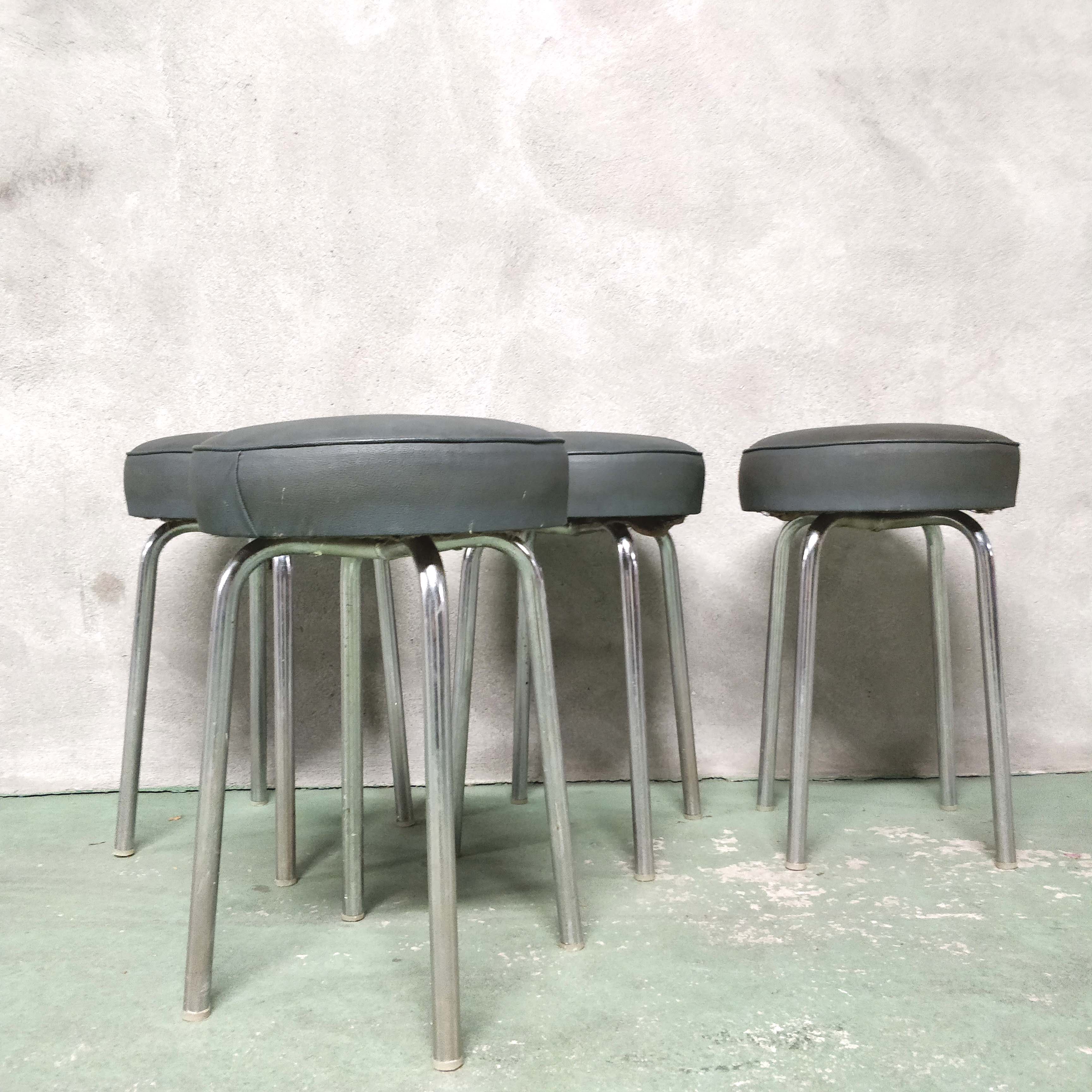 Lot of 4 industrial stools