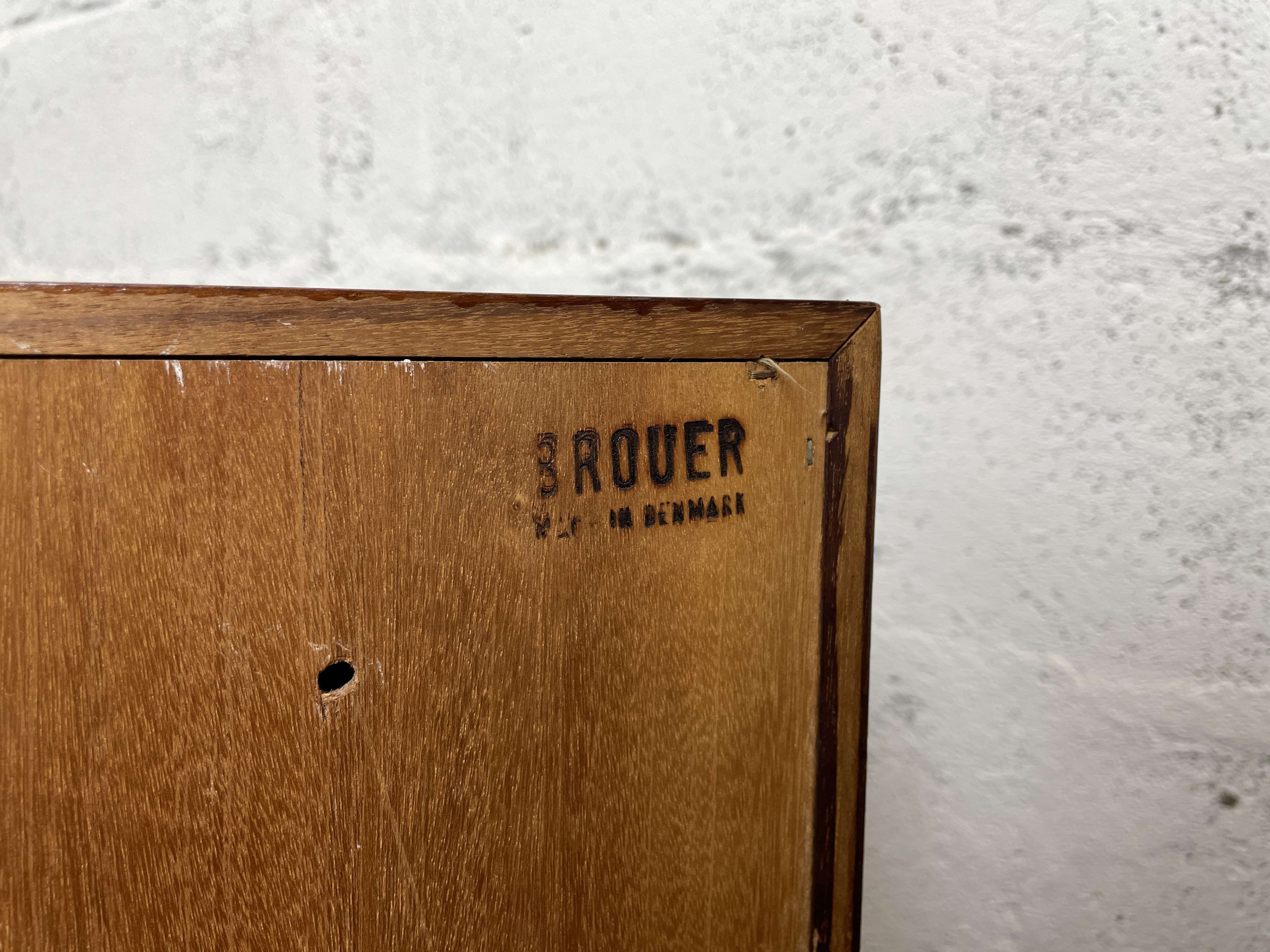 Scandinavian TV stand in rosewood signed Brouer, 60s