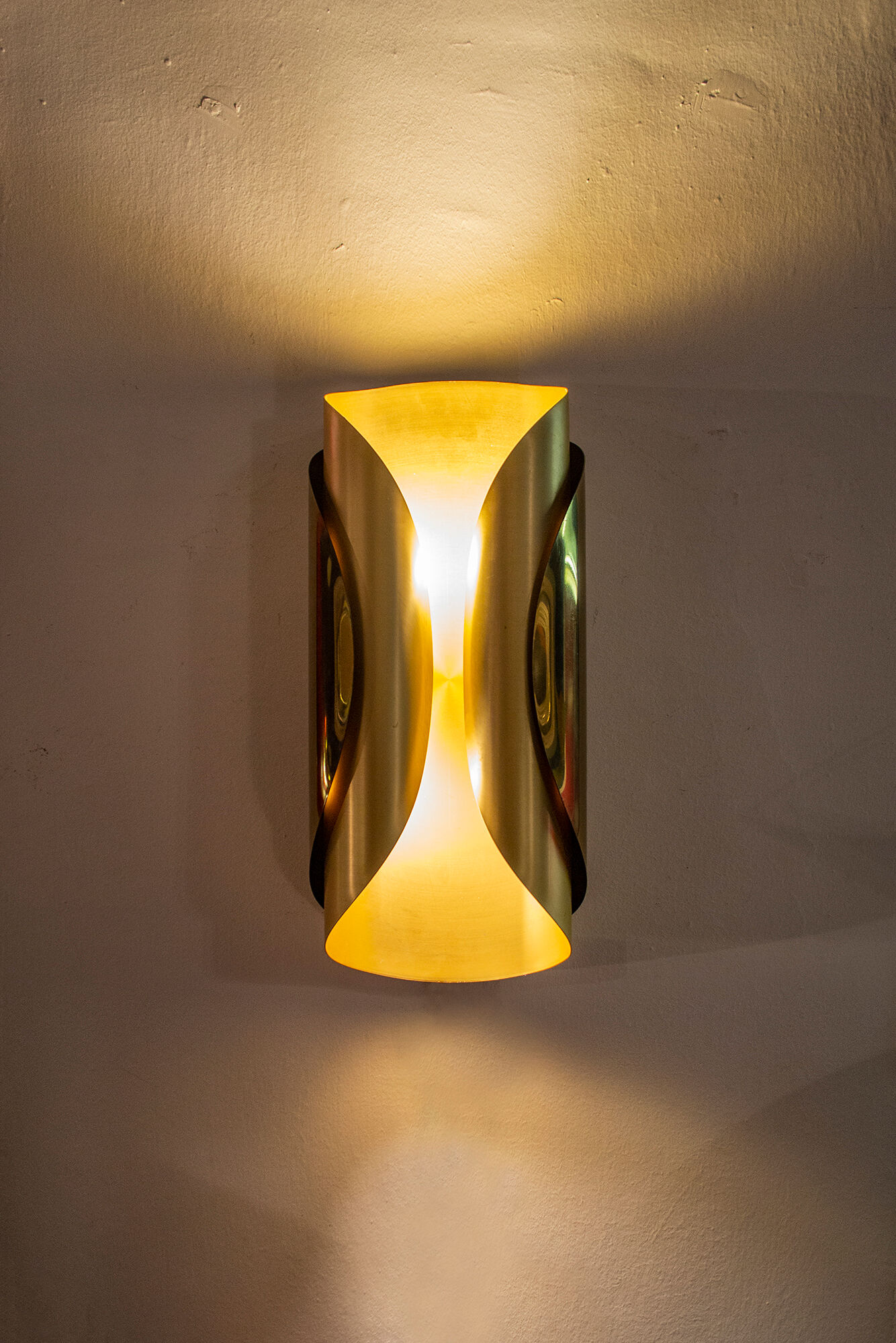 Brass wall lamp Italy 70s