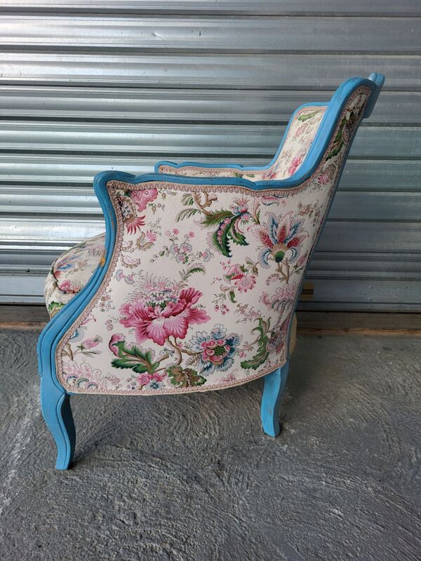 Bergère chauffeuse et son repose-pieds de style Louis XV