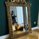 Miroir doré en bois