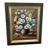 Small painting of a bouquet of flowers, oil on canvas.