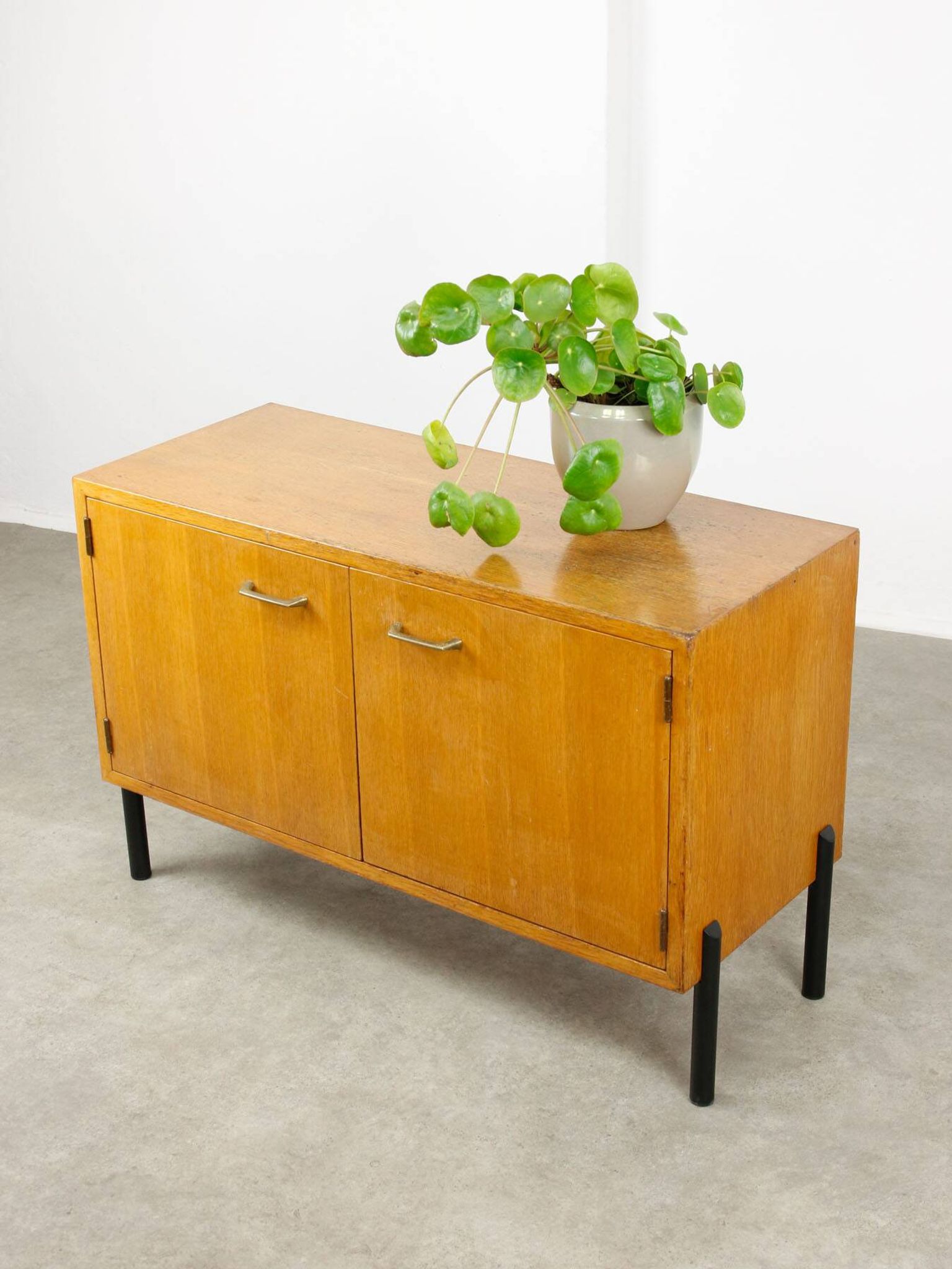 Buffet scandinave moderne du milieu du siècle, années 1960