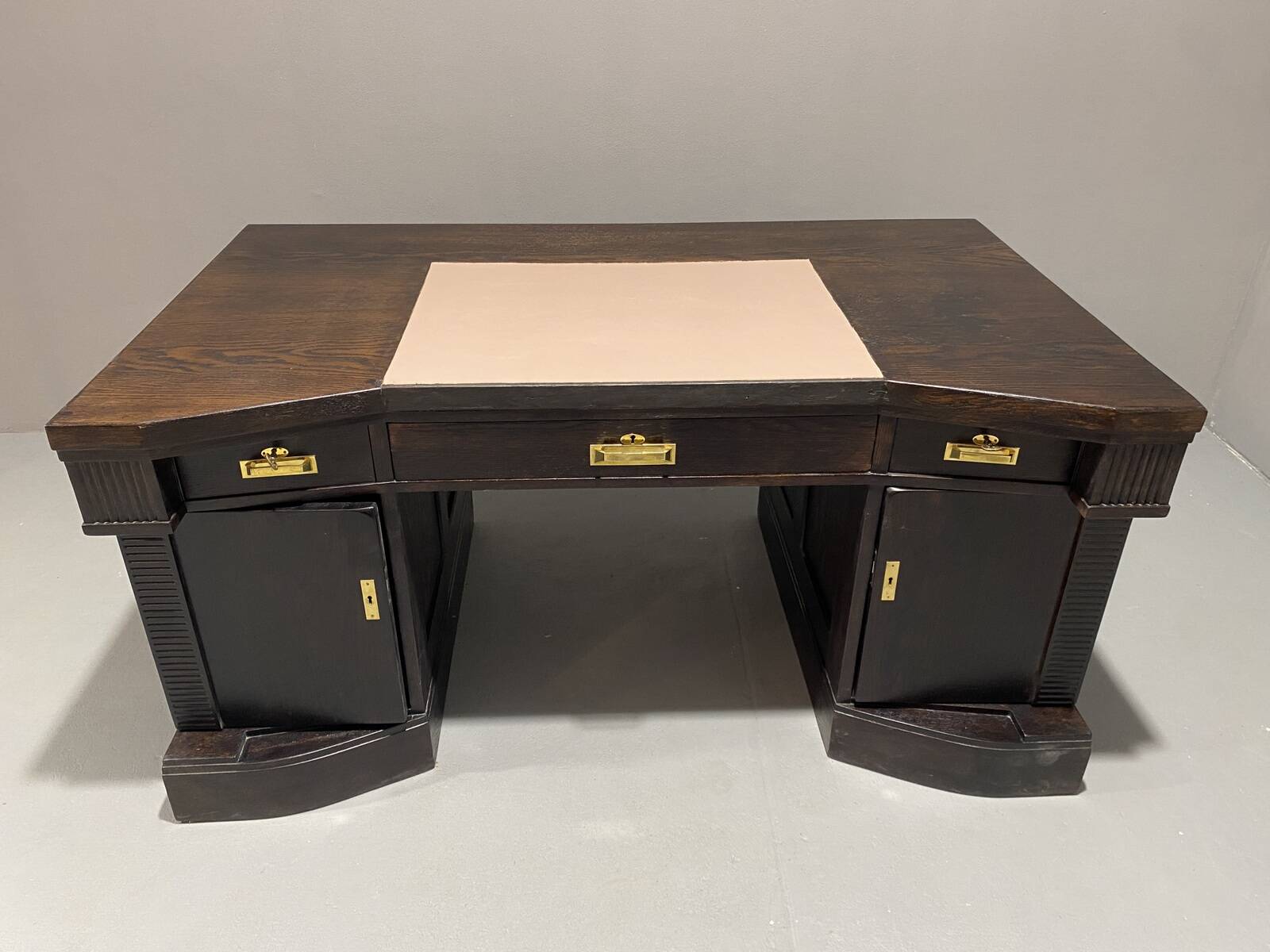 Bureau en chêne de style Sécession viennoise du début du XXe siècle