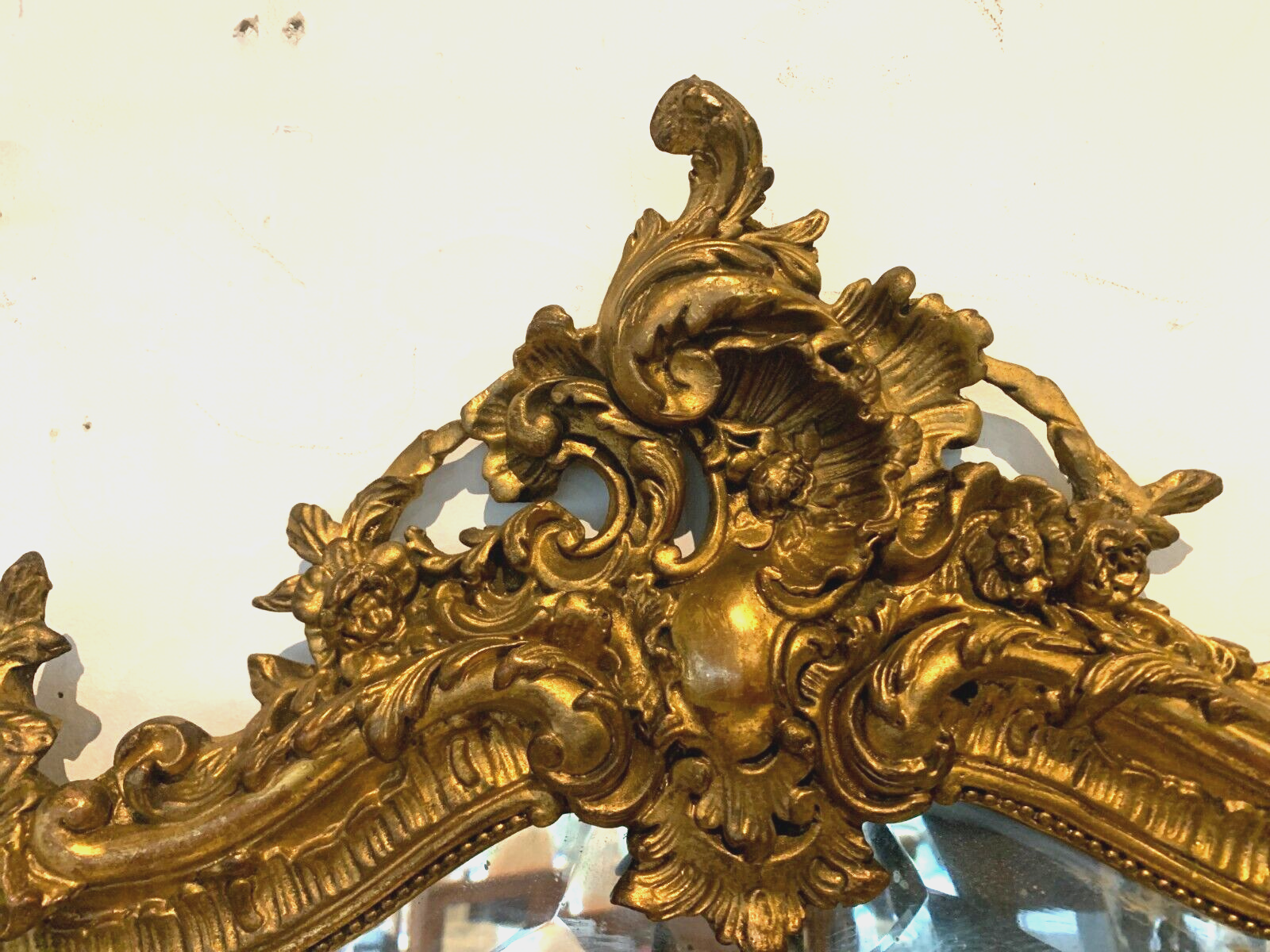 Mirror rocaille style Louis XV in wood and gilded stucco XX century