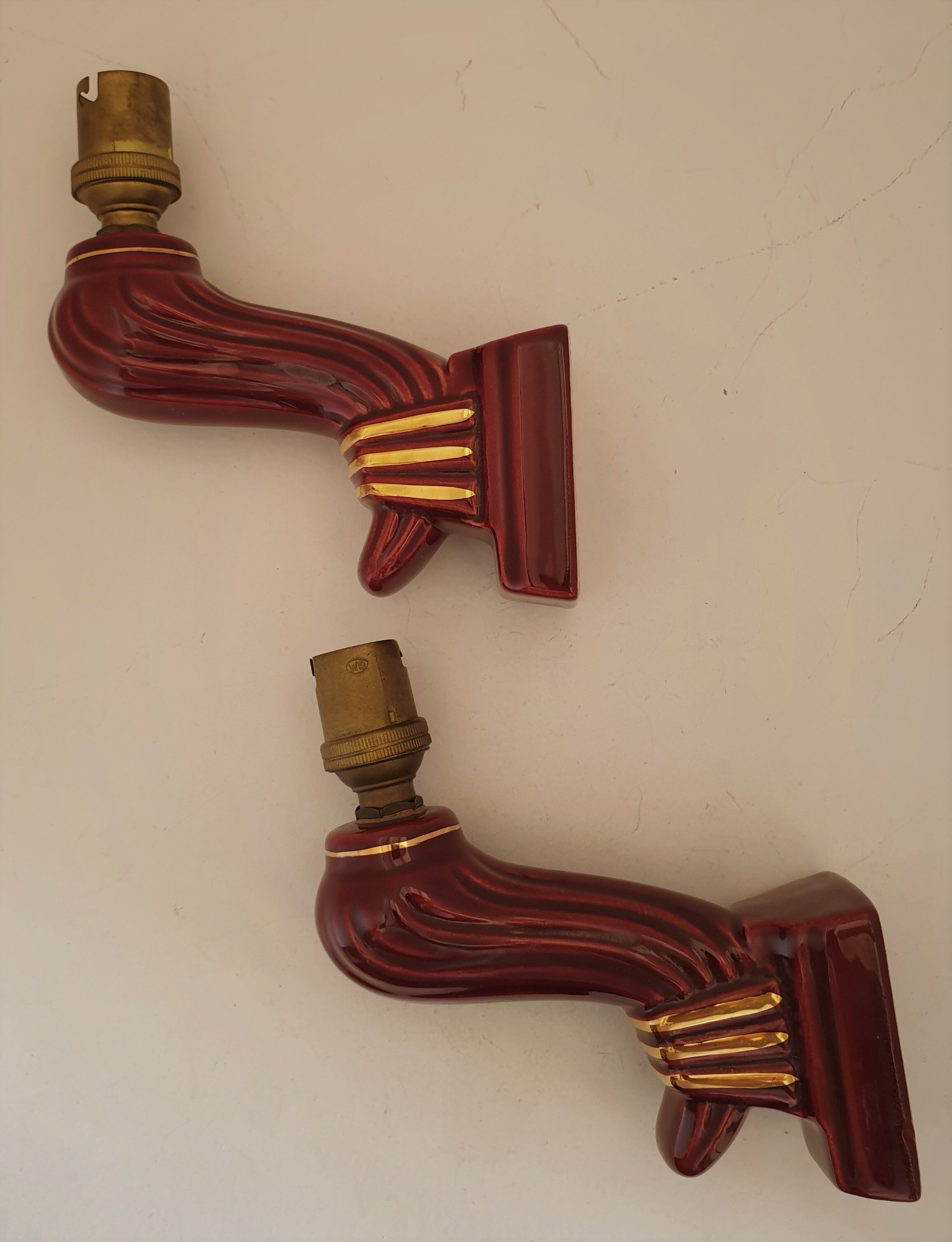 Pair of art deco sconces in bordeaux and gold ceramics