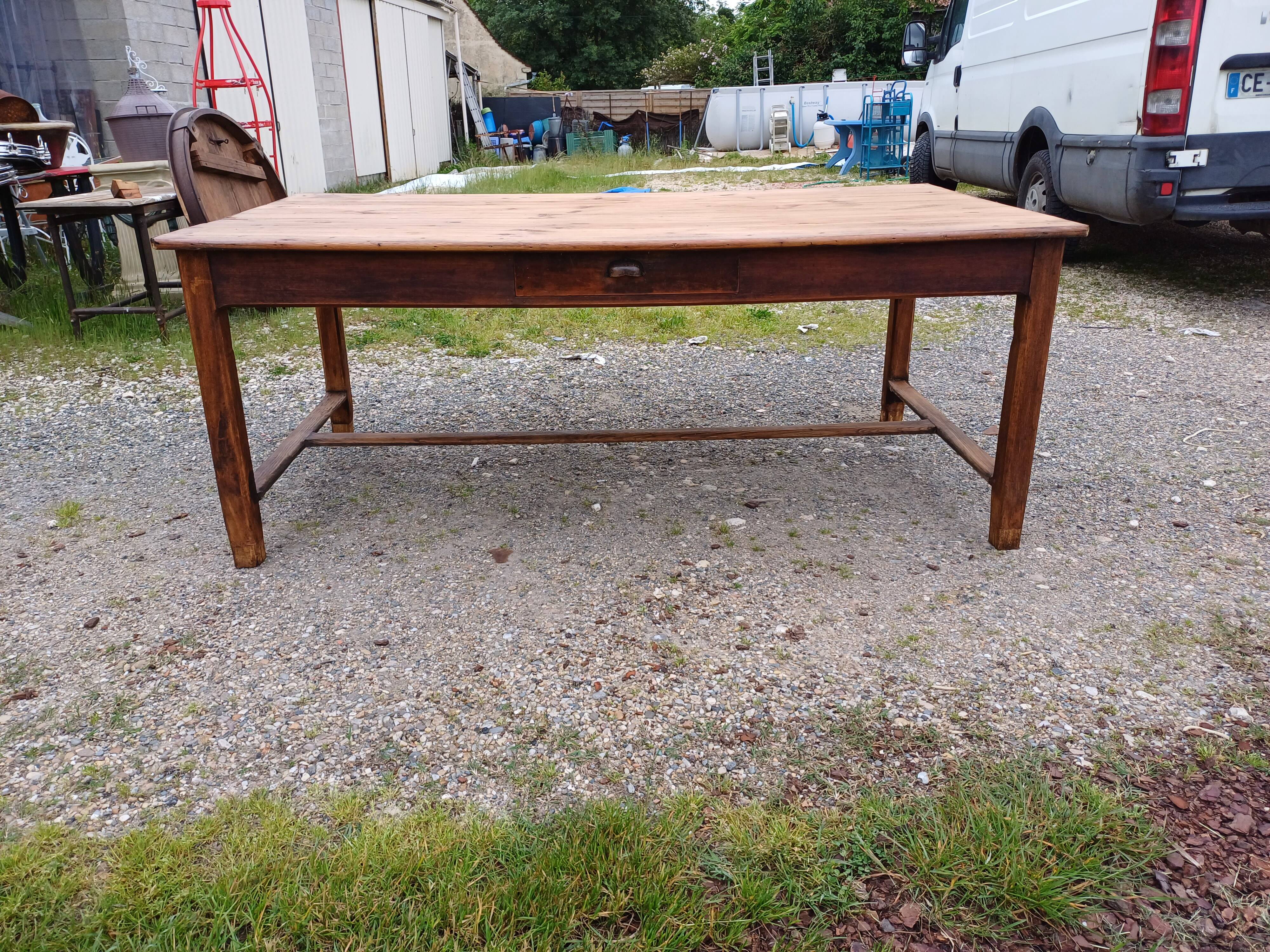 Country Pine Farmhouse Table, 4 Drawers.