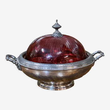 English egg servant of the nineteenth century in silver metal and red glass