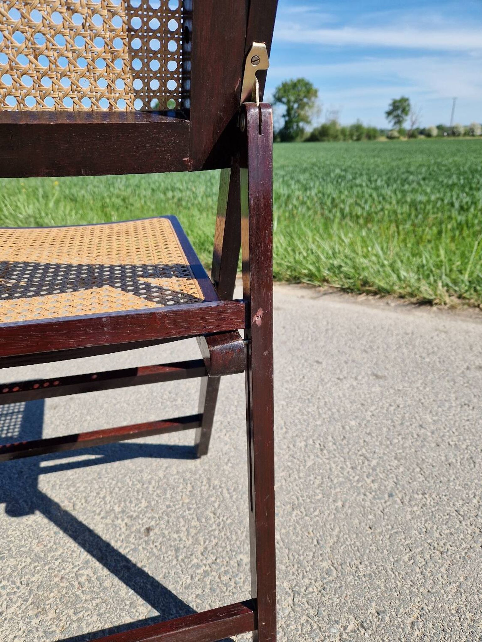 Lot de 2 chaises pliantes en bois et cannage