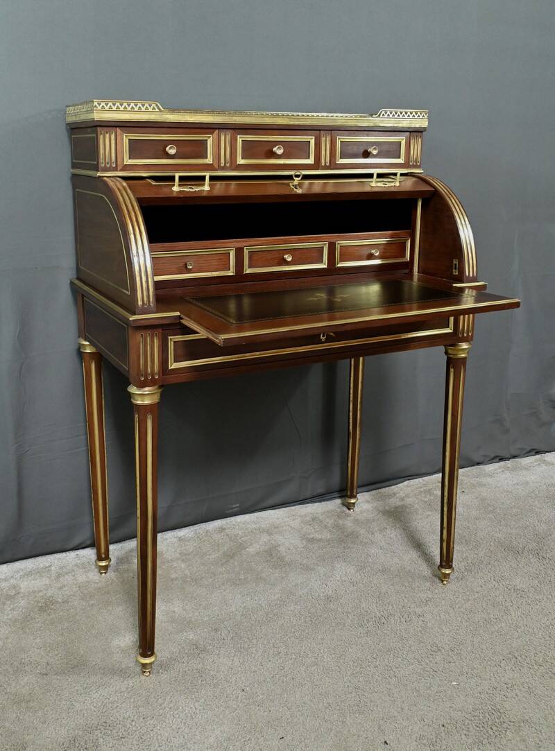 Small Mahogany Cylinder Desk, Louis XVI Style – Mid-19th Century