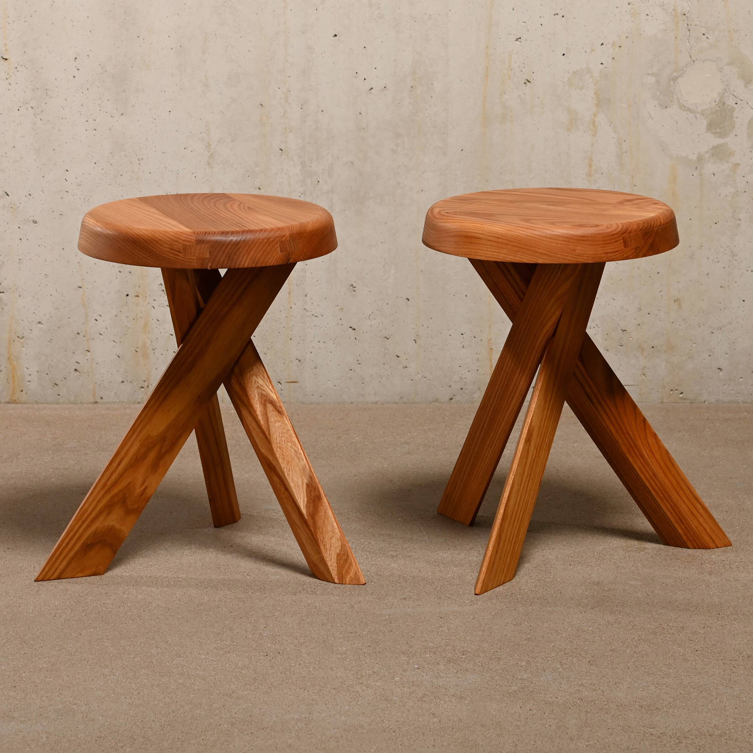 Pierre Chapo Stool S31 'Model A' in solid Elmwood, France