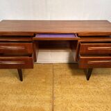 Bureau à plateau flottant en teck de style rétro du milieu du siècle par G Plan Fresco Range conçu par Viktor Wilkins