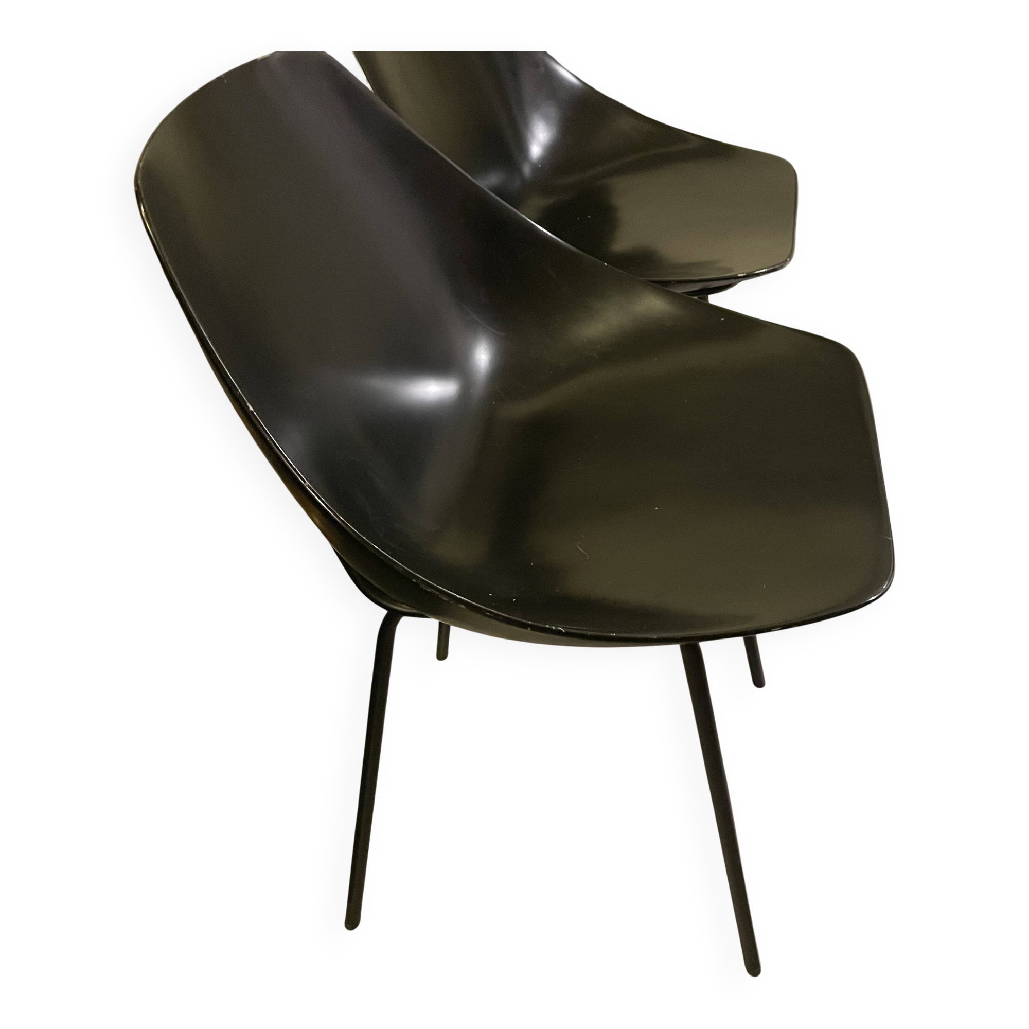 3 Shell chairs Pierre Guariche – Reissue Maisons du Monde – Black