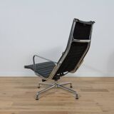 Eames Alu Group EA124 & EA125 Lounge Chair & Ottoman by Charles & Ray Eames for Vitra, 1980s.