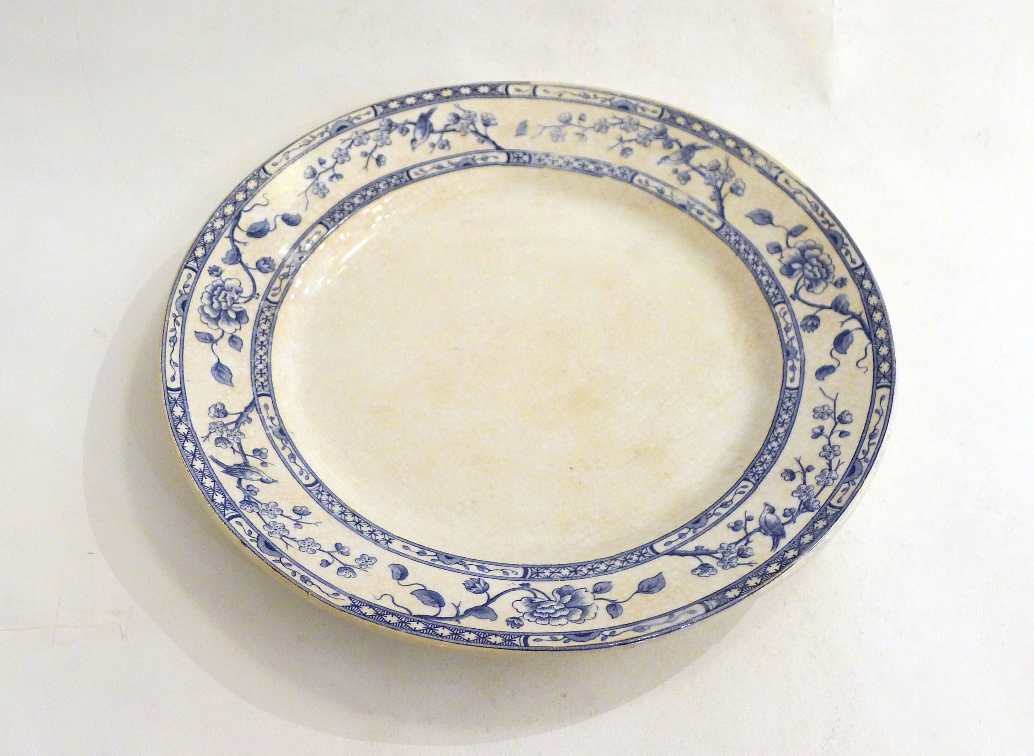 Paire de plats Creil & Montereau