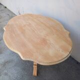 Solid wood pedestal table