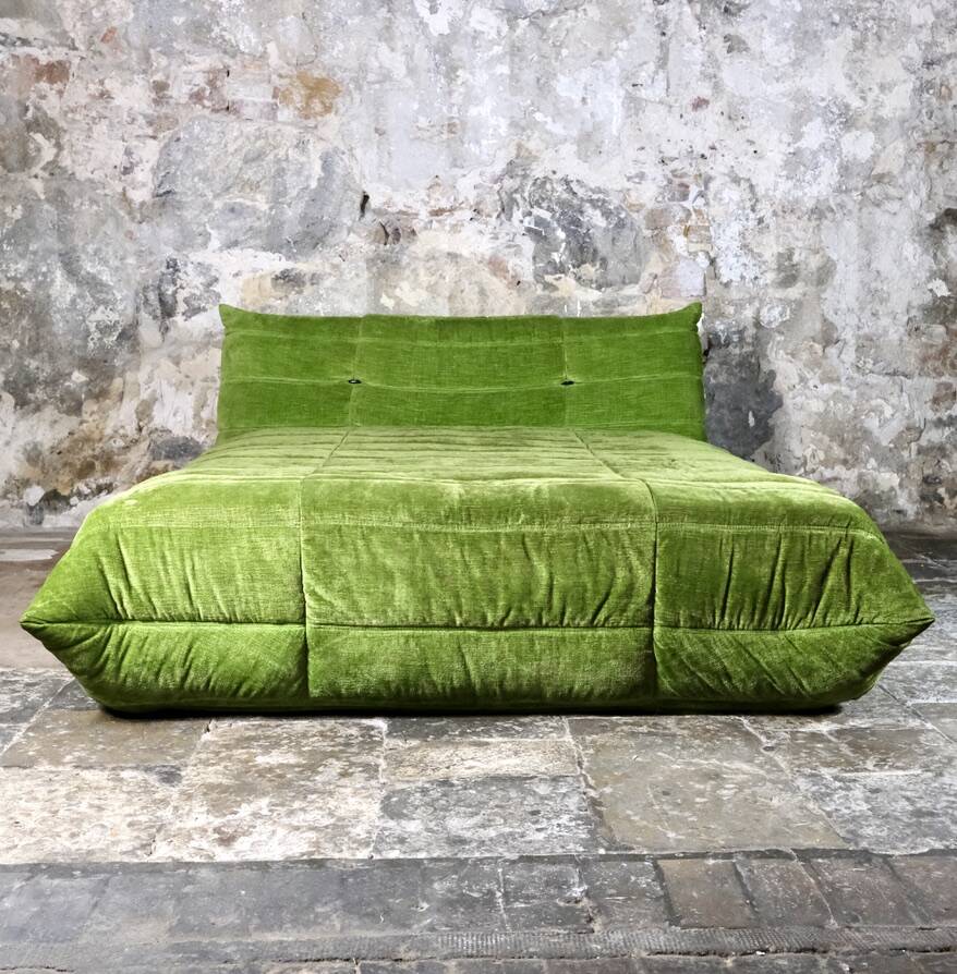 Original Togo velvet bed by Michel Ducaroy for Ligne Roset, 1970s