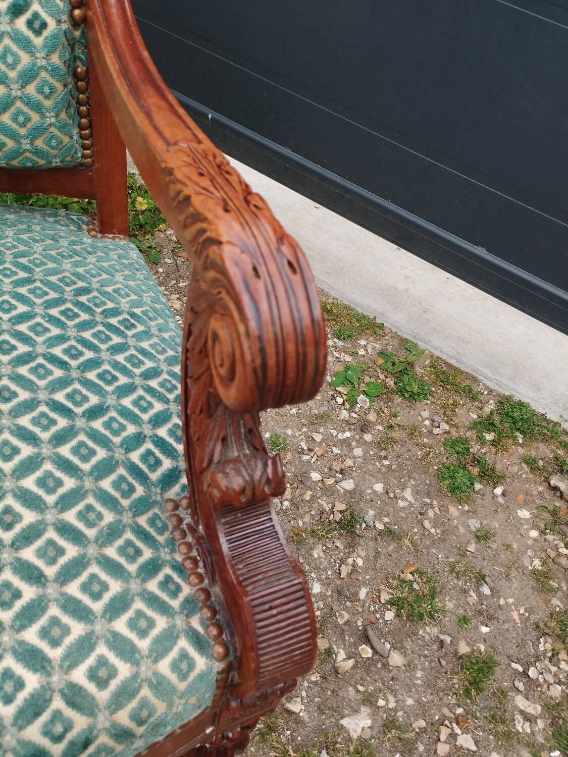 Pair of antique Louis XVI mahogany armchairs from the 19th century