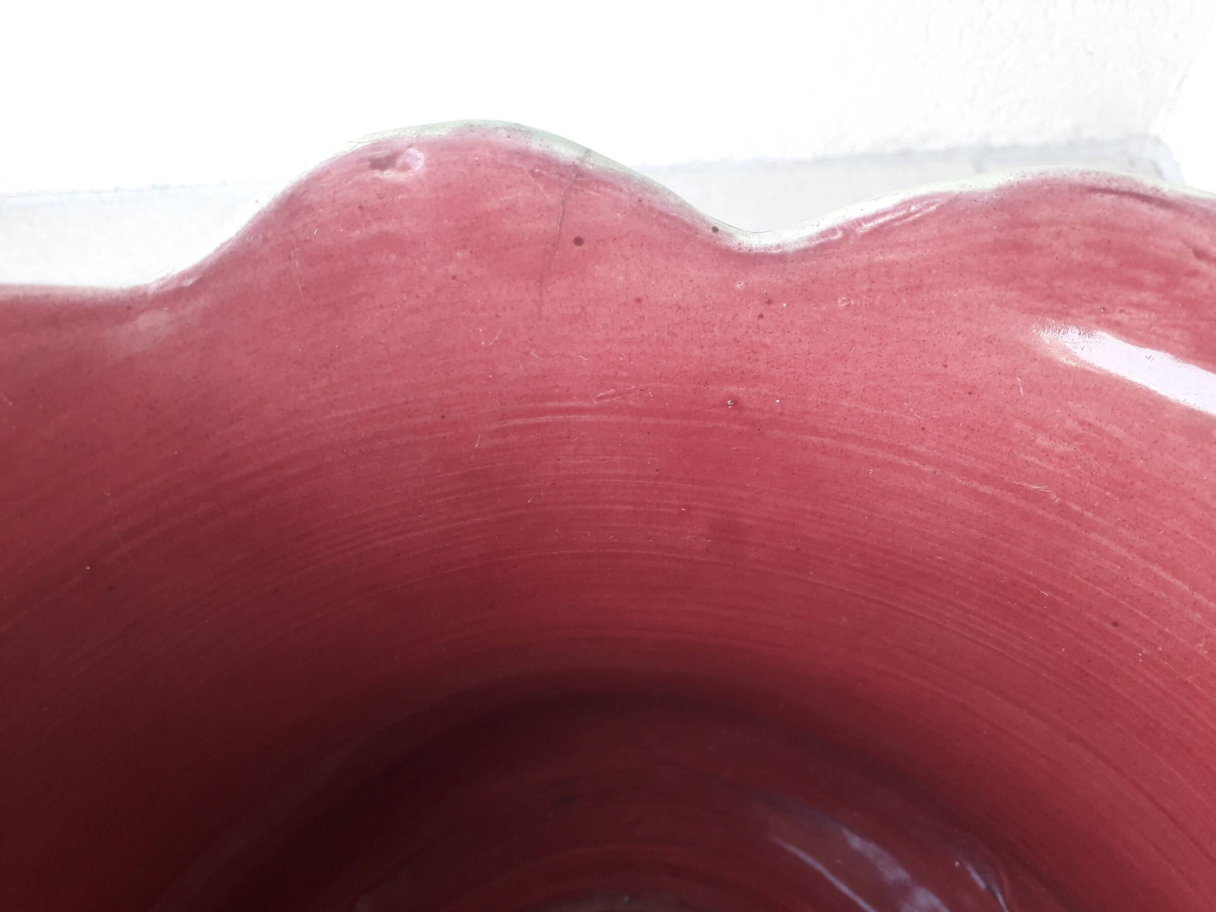 Earthenware cache-pot