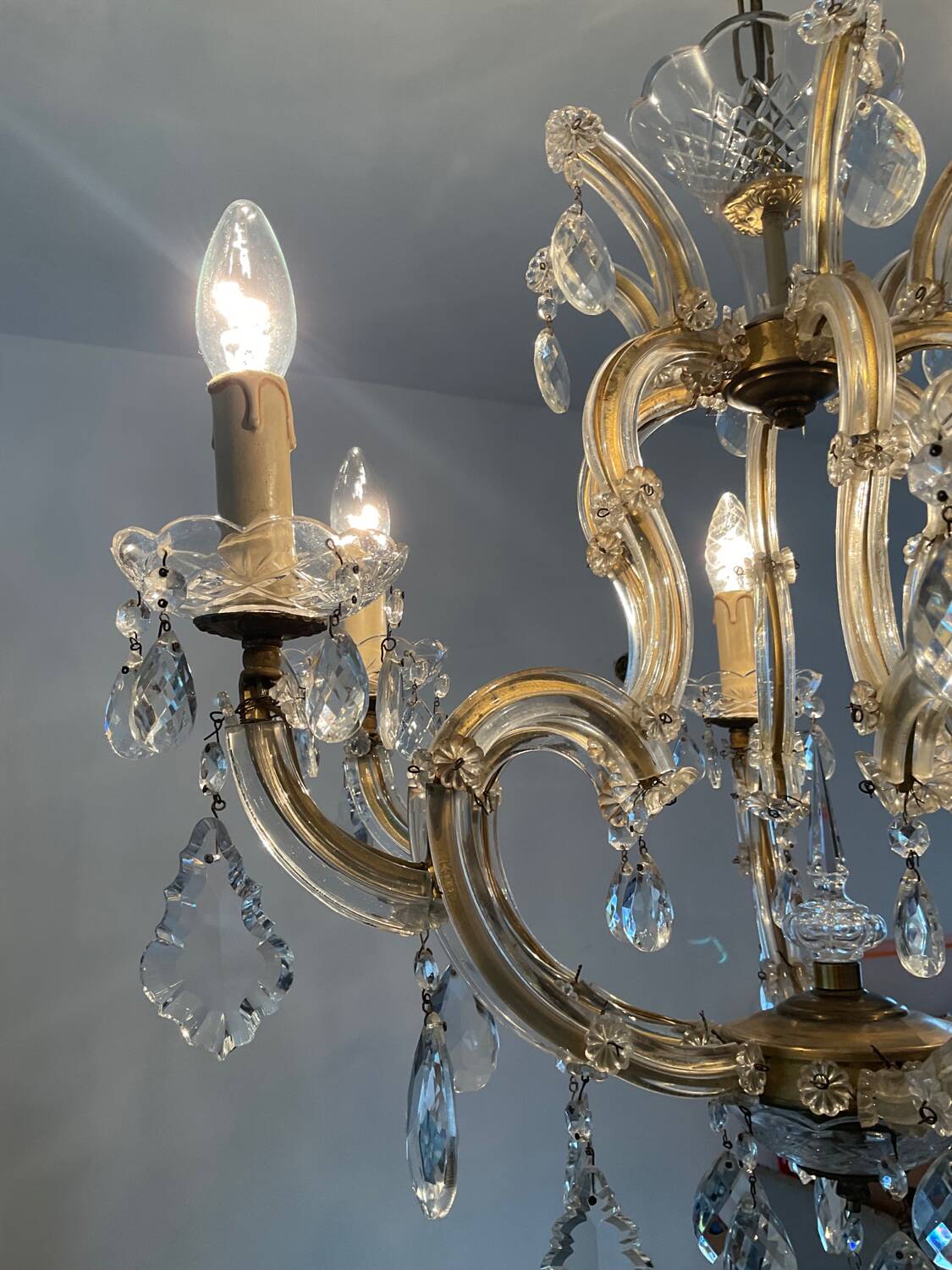 Old Venetian chandelier in crystal and bronze