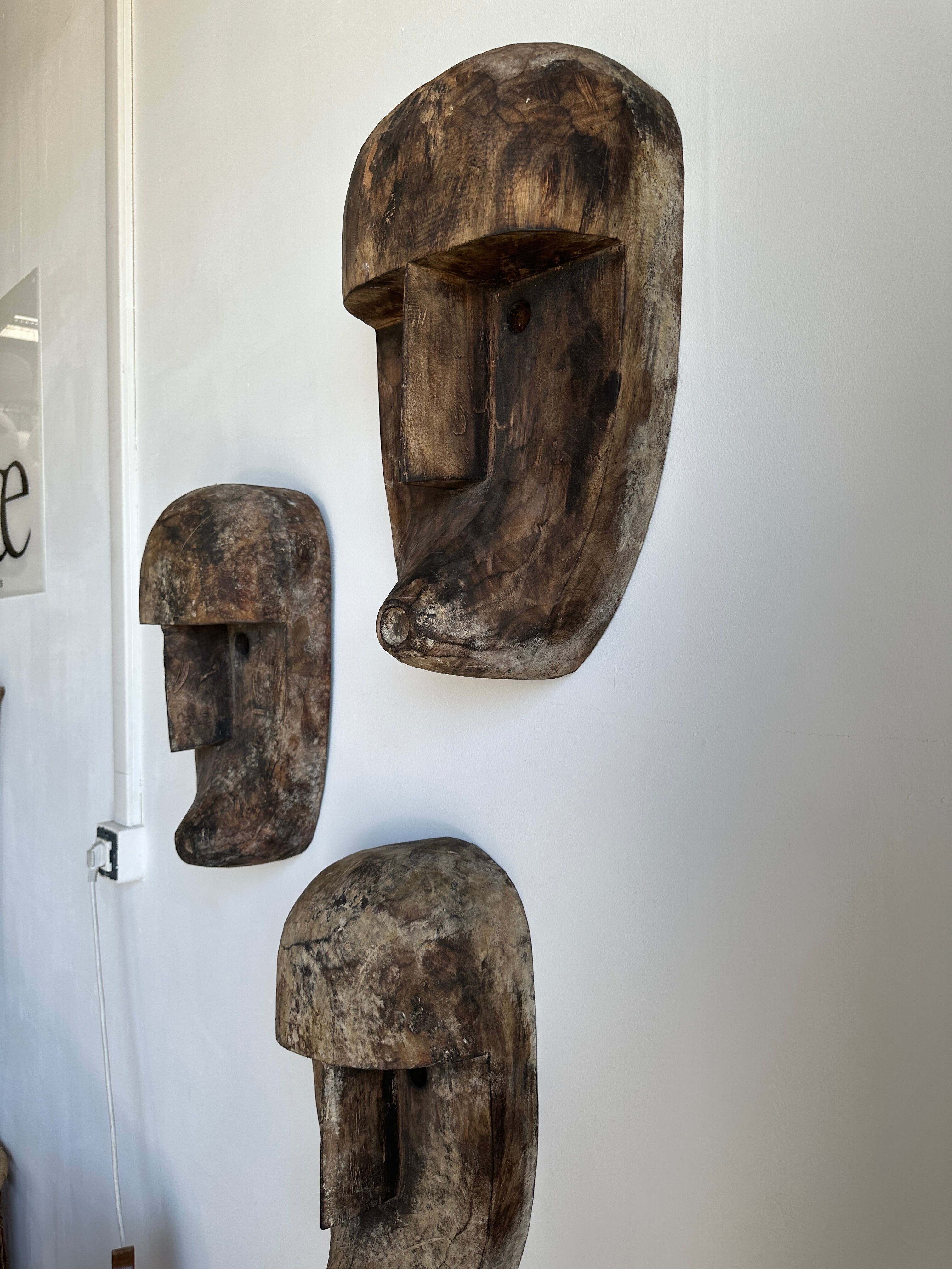 Large Timor mask in patinated wood H:50cm (2)