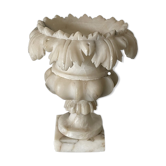 Vase sculpté en marbre