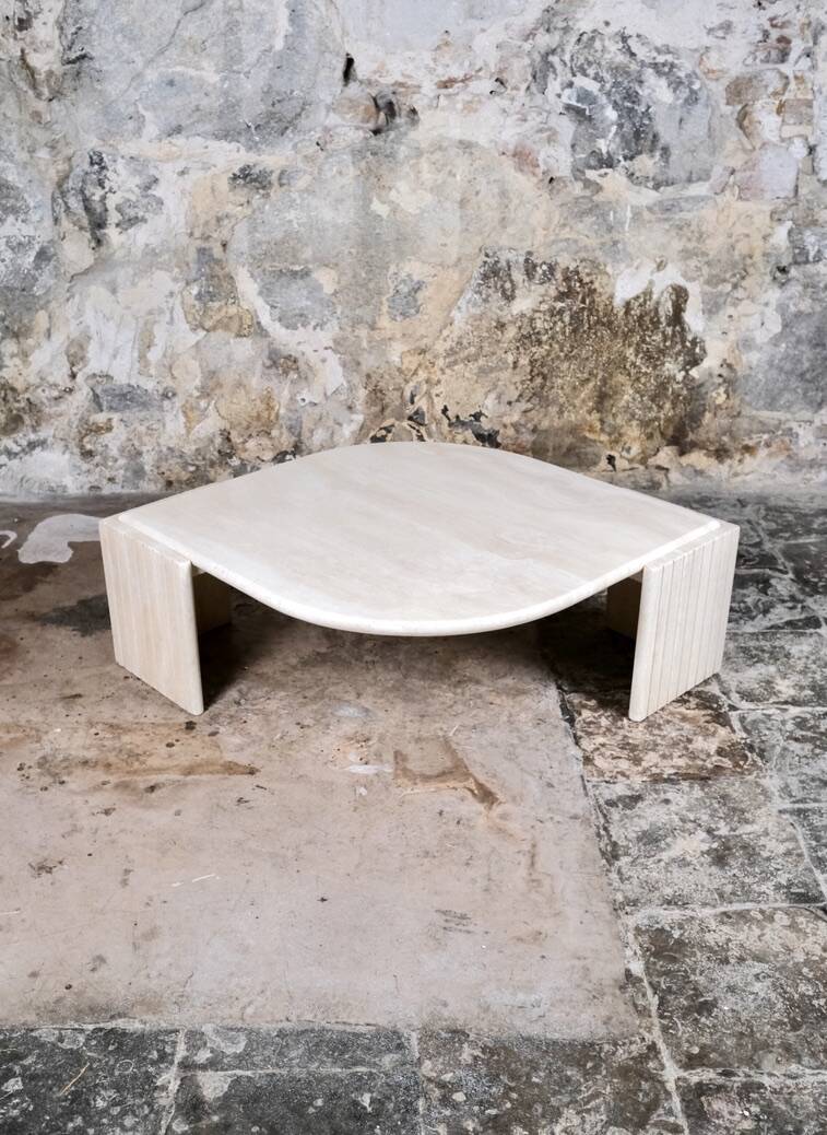 Table basse oeil en travertin, Roche Bobois, 1980s