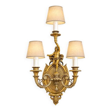 Antique wall sconce with 3 arms (L:25cm / H:40cm)
