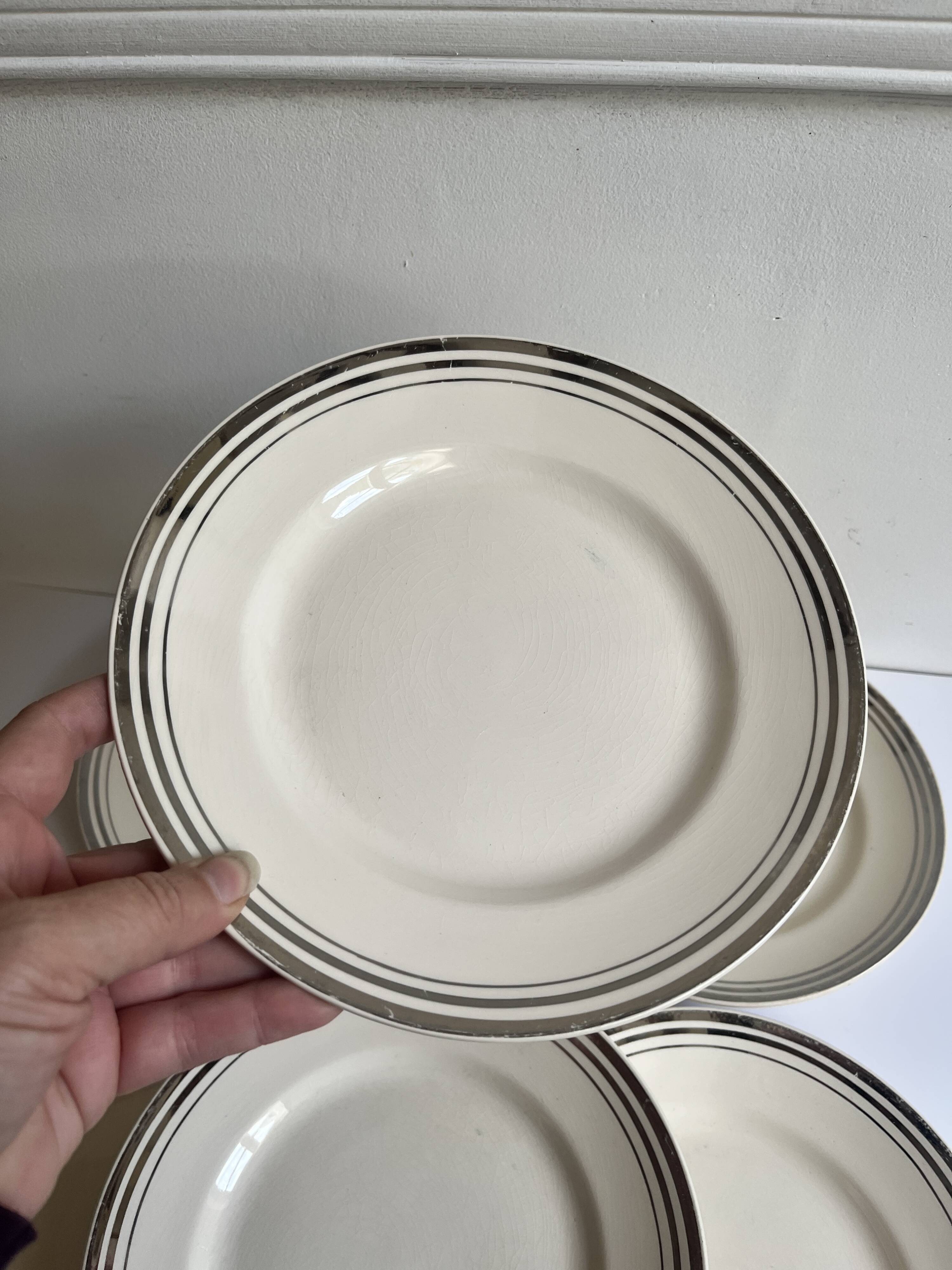 Assiette liseré platine vintage