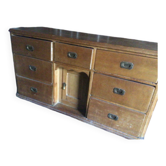 Boat chest of drawers