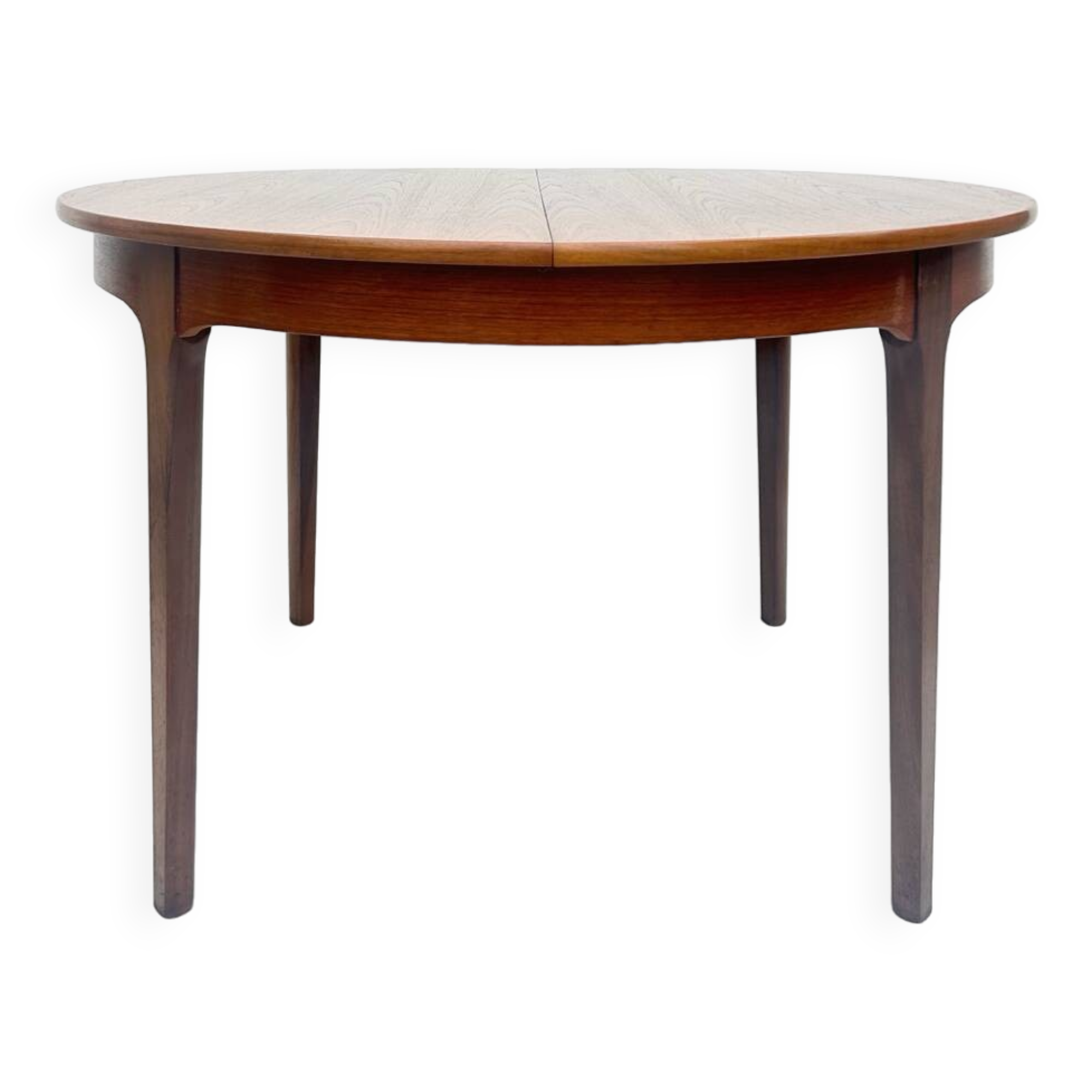 Scandinavian round table with extension