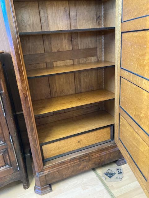 Armoire en noyer