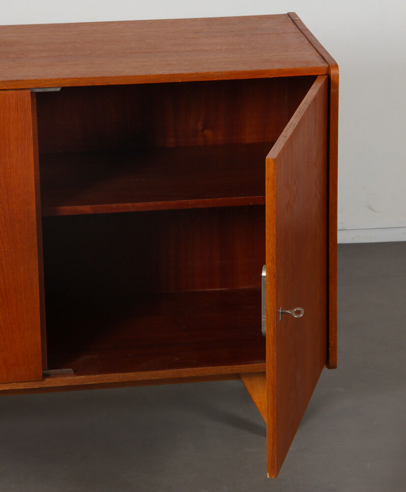 Commode vintage par Jiroutek pour Interier Praha modèle U-450 1960