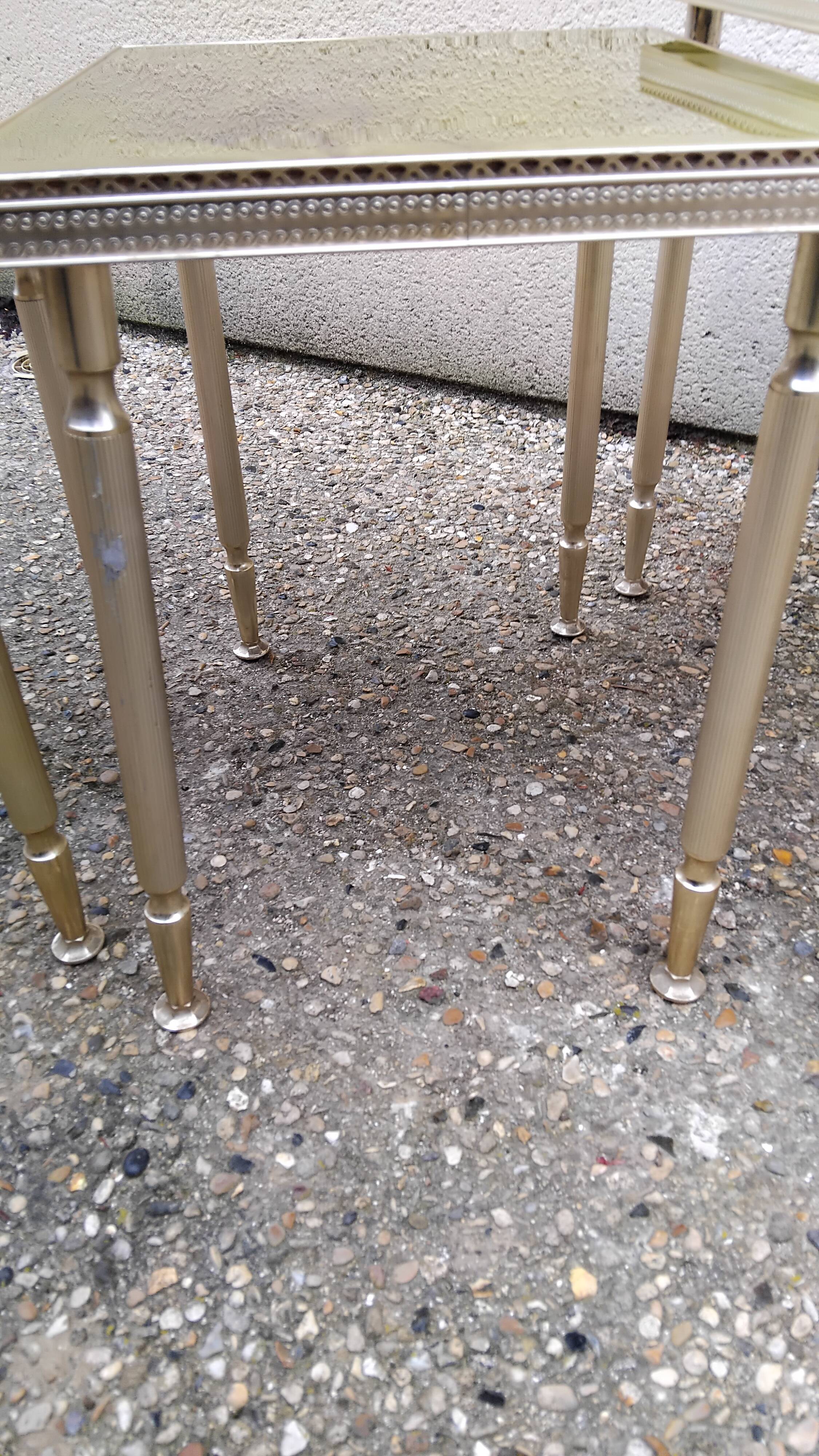 Vintage nesting table from the 70s.