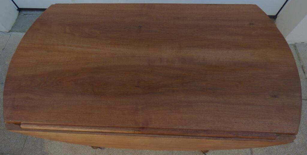 Antique round table with shutters in walnut wood on casters