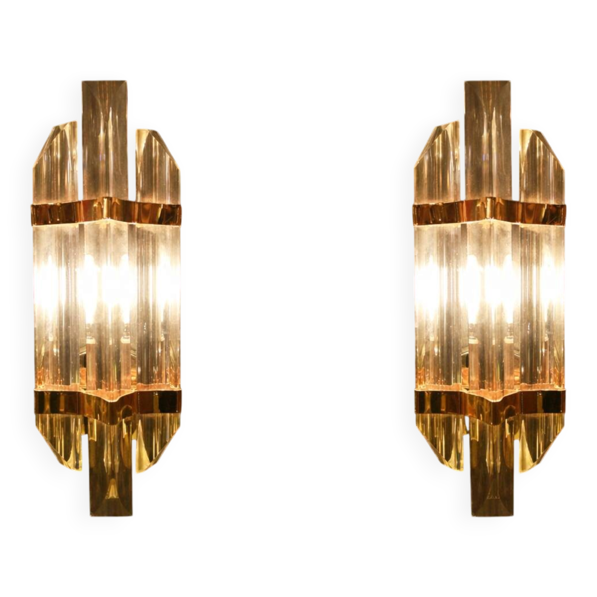 Pair of Venini wall lights, produced in Italy in the 1970s.