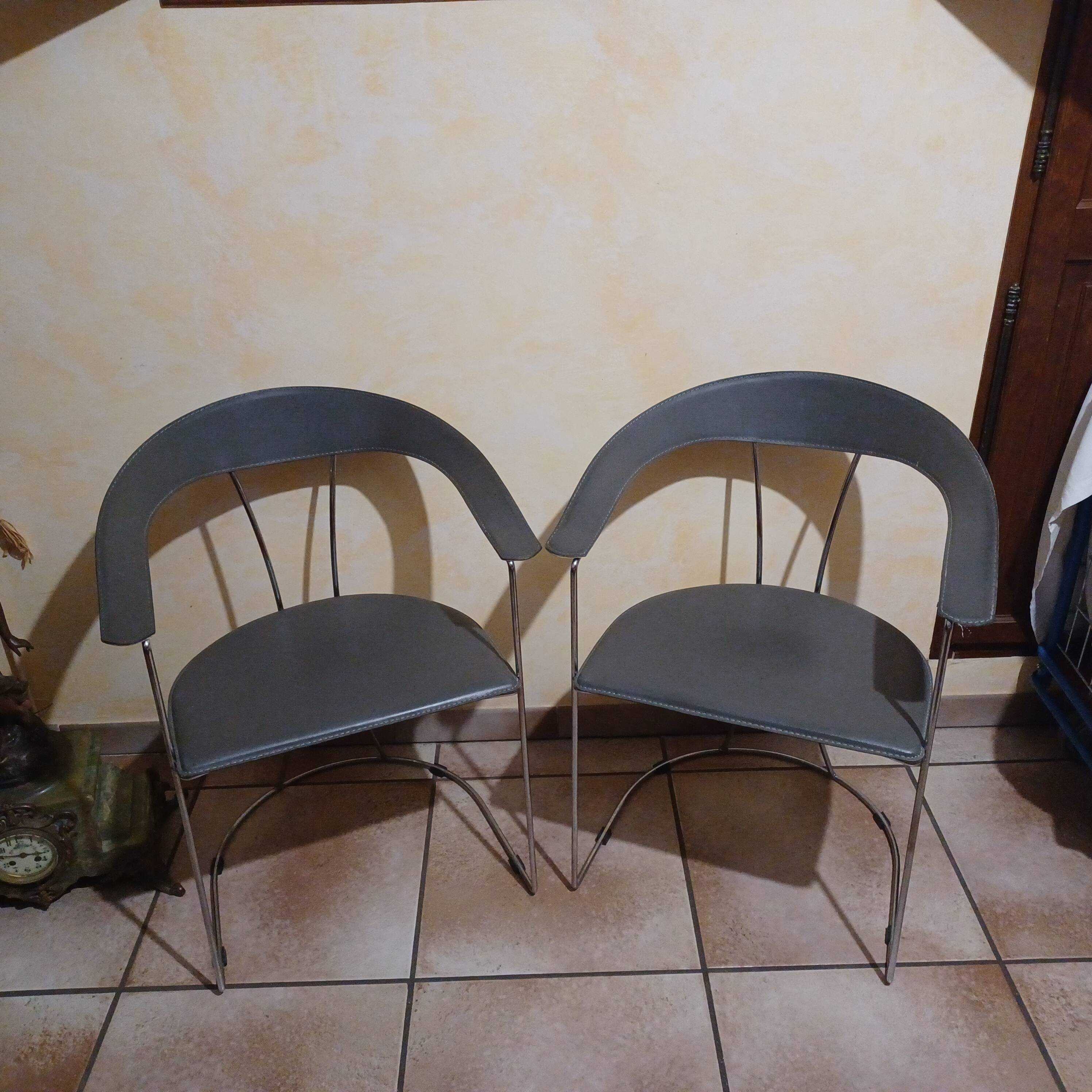Arrben chairs