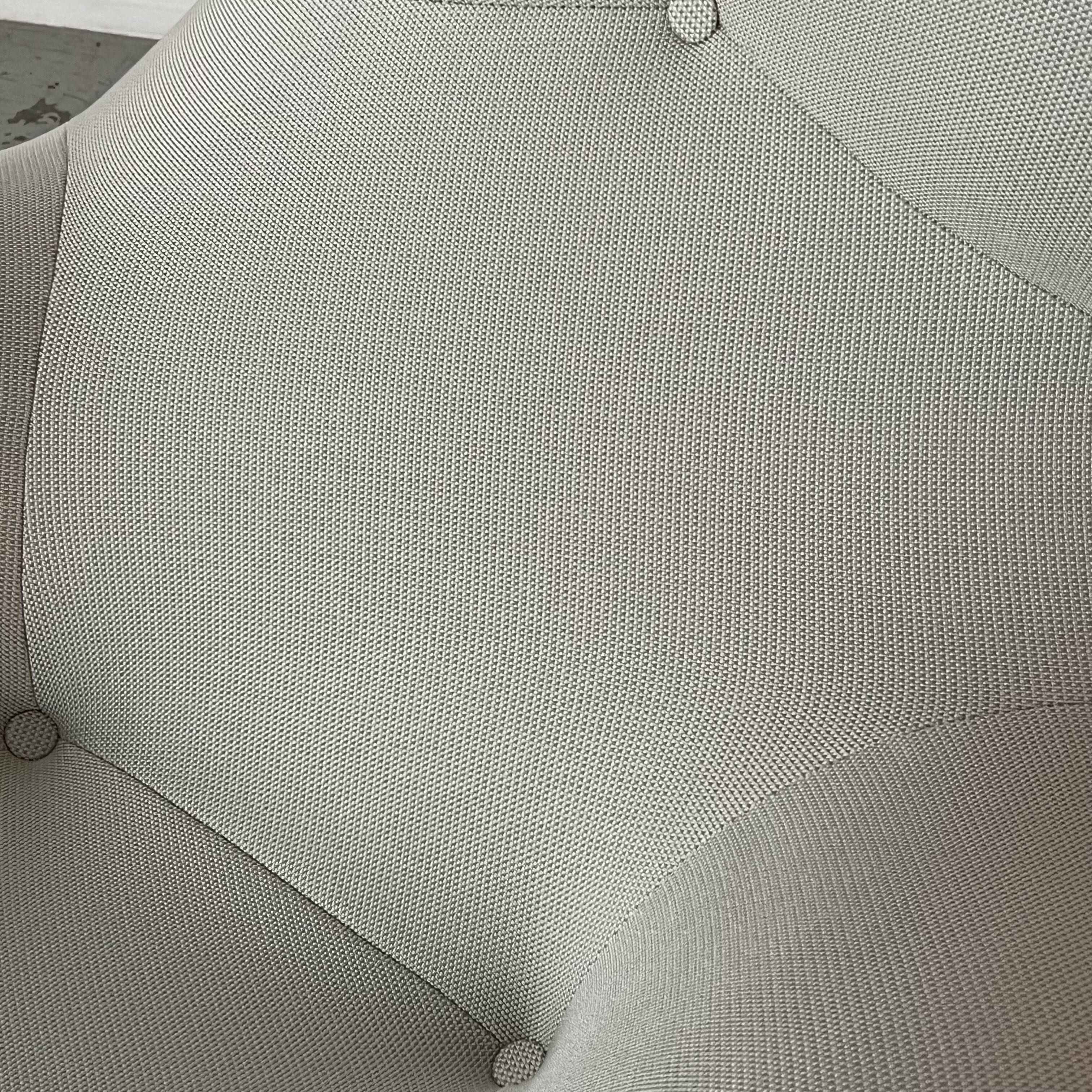 Armchair and footrest Up 5/6 La Mamma by Gaetano Pesce for B&B Italia 2000s edition