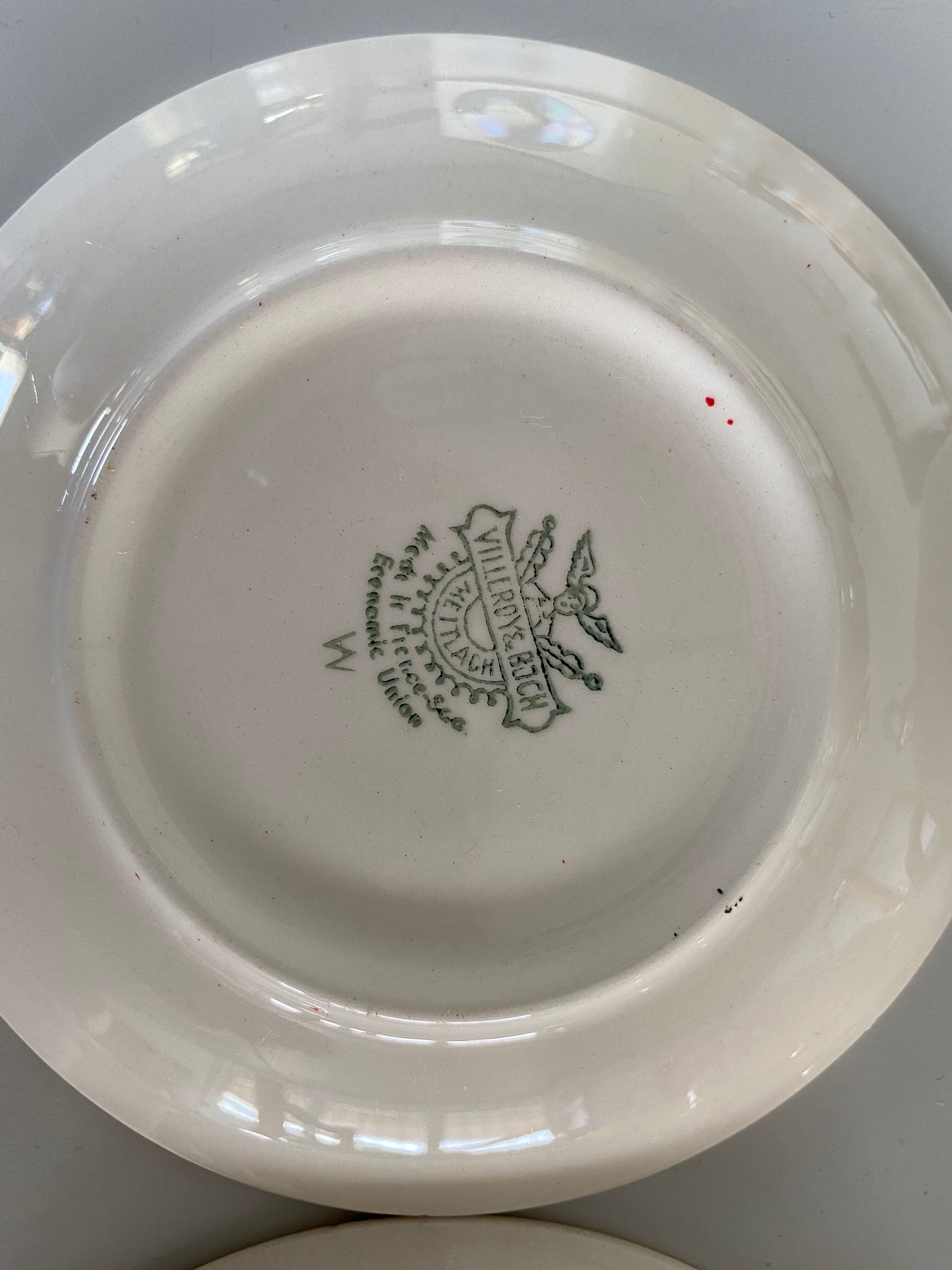 6 cups with Villeroy Boch saucers