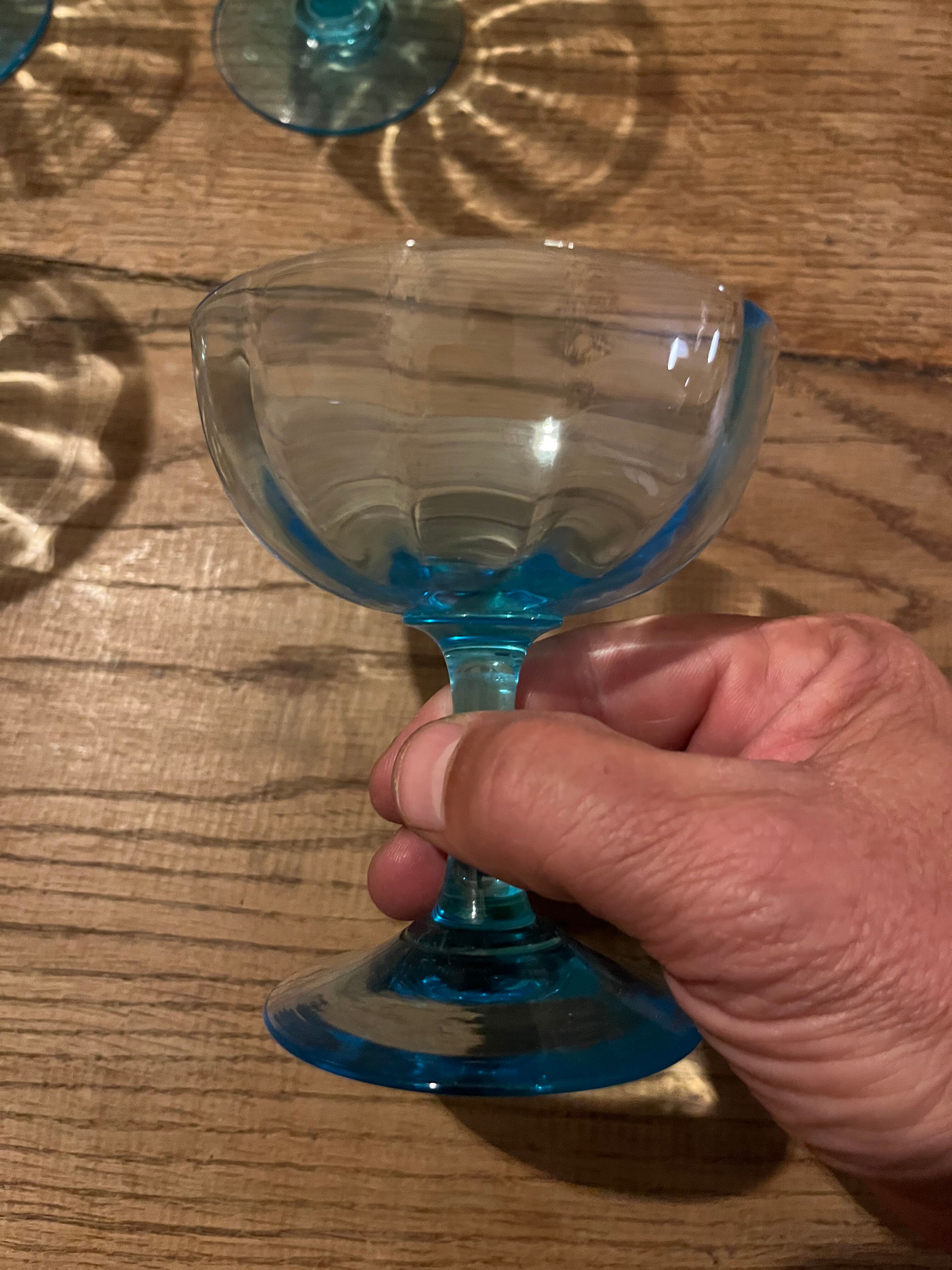 Champagne coupes in outline