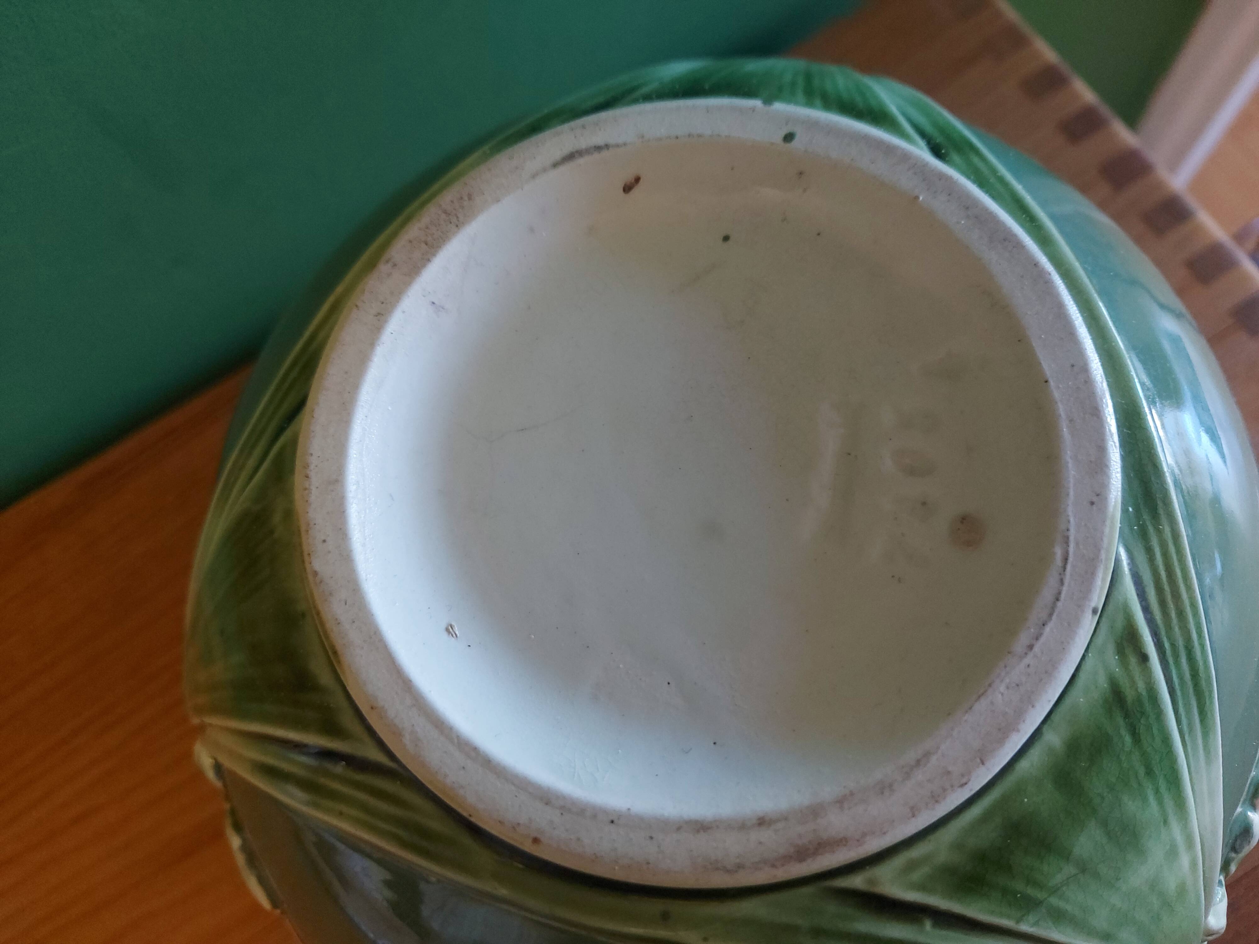 Art Nouveau ceramic pot cover